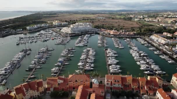 Vilamoura Algarve Portugal November 2022 Vackert Flygperspektiv Vilamoura Marina Lyxiga — Stockvideo