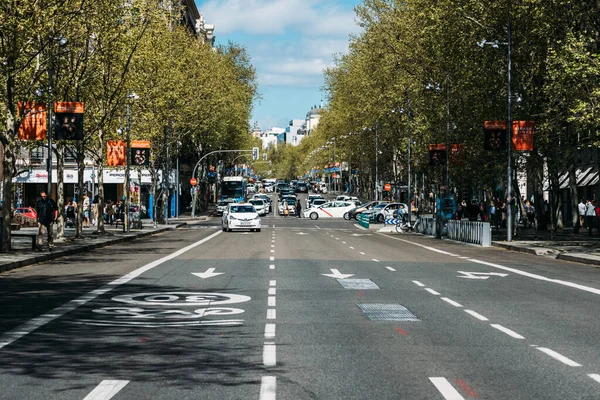 Madrid Spagna Aprile 2023 Strada Urbana Trafficata Nel Centro Madrid — Foto Stock