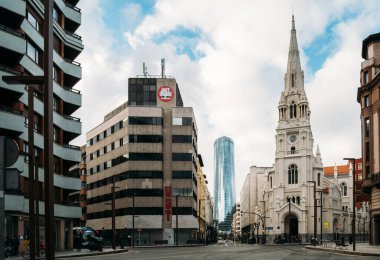 BIlbao, İspanya - 2 Nisan 2023: Bilbao, İspanya şehir merkezi