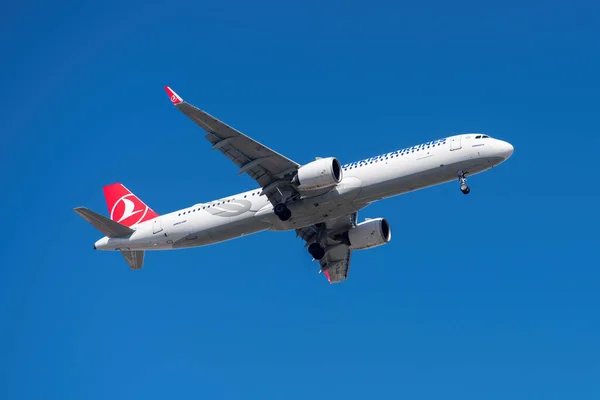 Lisbona Portogallo Luglio 2023 Turkish Airlines Con Aeromobili Airbus A321 — Foto Stock