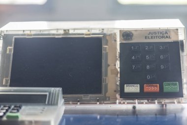 Sao Paulo, Brezilya - 16 Şubat 2024: Brezilya Elektronik Oylama Makinesi Arayüzü