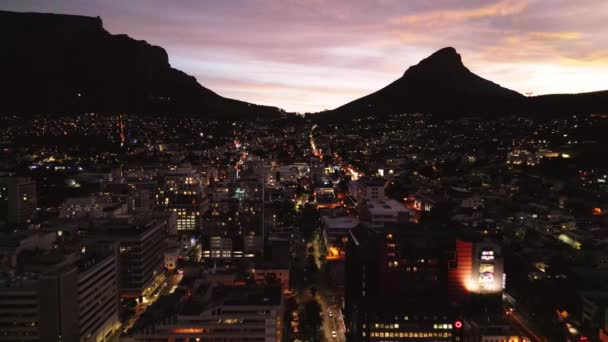 Drohnenflug Bei Sonnenuntergang Über Der Innenstadt Von Kapstadt Südafrika Richtung — Stockvideo
