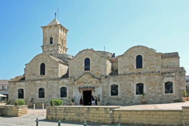 Larnaca, Kıbrıs - 7 Eylül 2022: Saint Lazarus Kilisesi 9. yüzyılın sonlarında kurulmuş bir kilisedir. Tesis, Kıbrıs Rum Ortodoks Kilisesi 'ne ait.