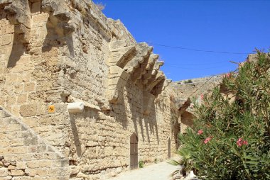 Kyrenia, Kıbrıs - 9 Eylül 2022: Kyrenia Kalesi 16. yüzyılda Venedikliler tarafından inşa edilmiş bir kaledir.