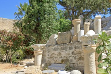 Kyrenia, Kıbrıs - 9 Eylül 2022: Kyrenia Kalesi 16. yüzyılda Venedikliler tarafından inşa edilmiş bir kaledir.