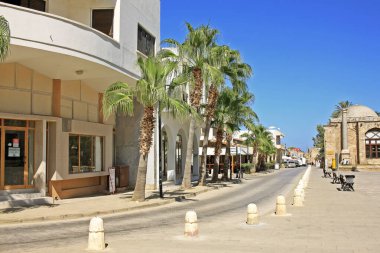 Famagusta, Kıbrıs - 9 Eylül 2022: Famagusta Caddesi
