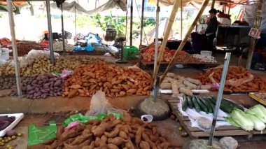 Vietnam 'da geleneksel pazar