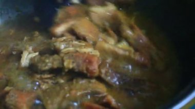 Pişirilmiş domuz eti