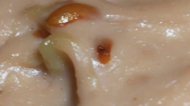 Tabakta fıstık keki