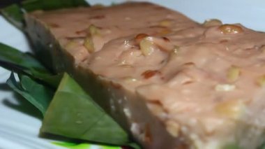 Tabakta fıstık keki
