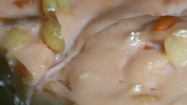 Tabakta fıstık keki