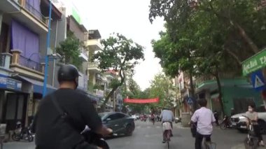 Vietnam 'da araçları olan cadde