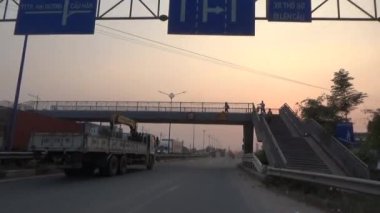 Vietnam 'da araçları olan cadde