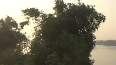 12 Kasım 2024, Haiduong, Vietnam. Kırsal yol