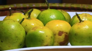 Tabaktaki limon
