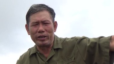 20 Kasım 2024, Haiduong, Vietnam. Bunlar tıptan anlayan adamlar. Onlar şifalı bitkiler.. 