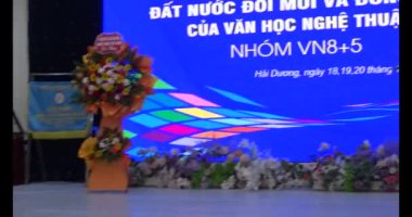 23 Kasım 2024, Haiduong, Vietnam. Edebiyat ve sanat üzerine toplantı