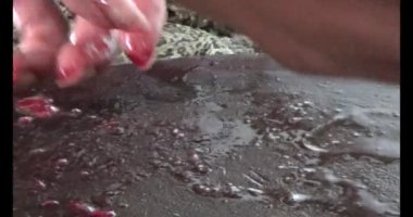 Pişirecek kurbağa eti 