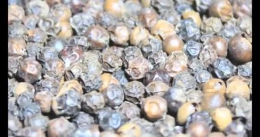 Tabaktaki mısır gevreği