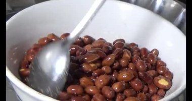 Tuzlu kavrulmuş fıstık.