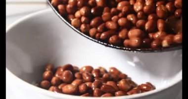 Tuzlu kavrulmuş fıstık.