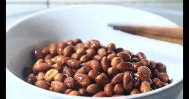 Tuzlu kavrulmuş fıstık.