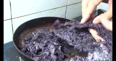 Baharatlı deniz yosunu pişir