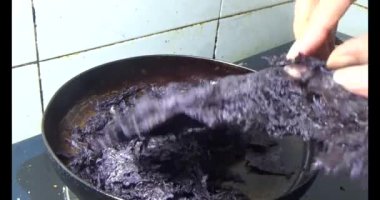 Baharatlı deniz yosunu pişir