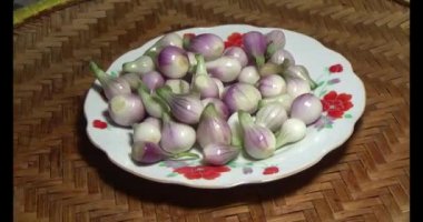 Tabaktaki soğan
