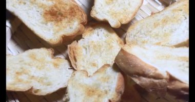 Tabakta bir dilim ekmek