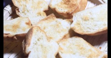 Tabakta bir dilim ekmek