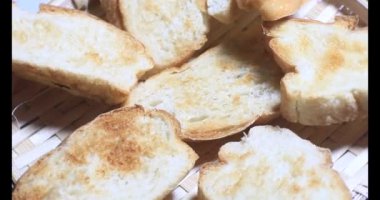 Tabakta bir dilim ekmek