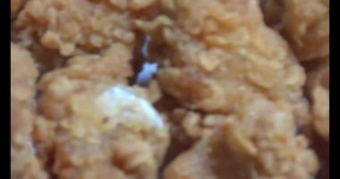 Tabakta kızarmış balık