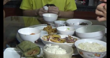 2 Aralık 2024, Haiduong, Vietnam Aile Yemeği