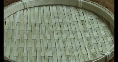 Hindistan cevizli pasta plaka üzerinde