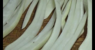 Turpu güneşte kurut.