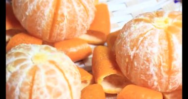 sepetin üzerinde mandalina ve greyfurt.