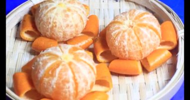 sepetin üzerinde mandalina ve greyfurt.