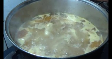 Körili tavuk ve patates.