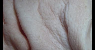 domuz bir plaka üzerinde