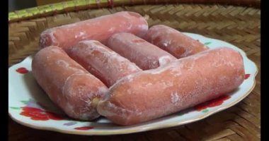 sosis tabakta