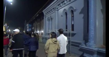 25 Aralık 2024, Haiduong, Vietnam. Noel arifesinde herkes kilisede kutlama yapar.