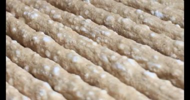 Tabakta patlamış mısır