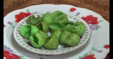Tabaktaki renkli aperatifler