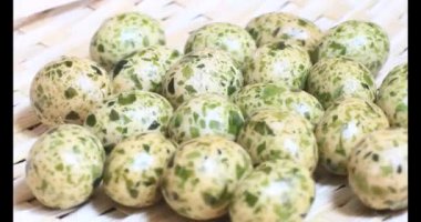 Tabakta kızarmış fıstık.