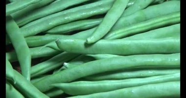 Tabaktaki bezelyeler