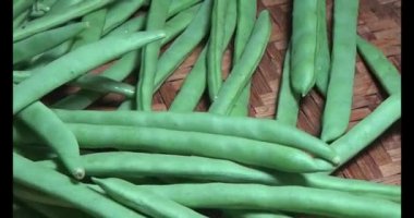 Tabaktaki bezelyeler