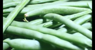 Tabaktaki bezelyeler