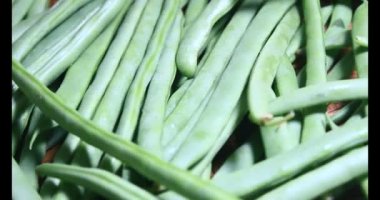 Tabaktaki bezelyeler