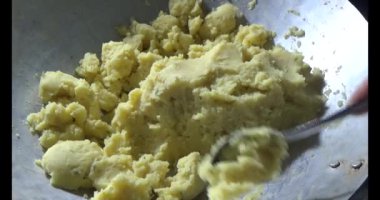 Patates keki yap.